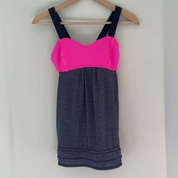 Lululemon Run: Back On Track Tank Black Swan / Raspberry Glo Light Size 4 - Picture 5 of 8